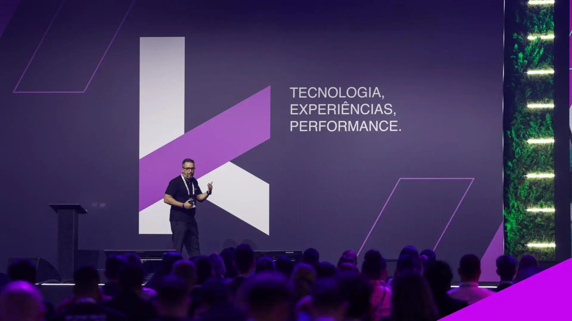 Wake Summit: a economia no centro do palco do varejo Wake Summit